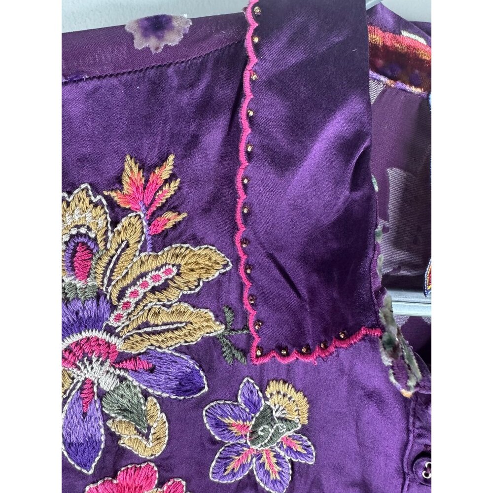 NWT Johnny Was The Slim Audrey Embroidered Floral Burnout Shirt Size S Purple - Picture 7 of 11
